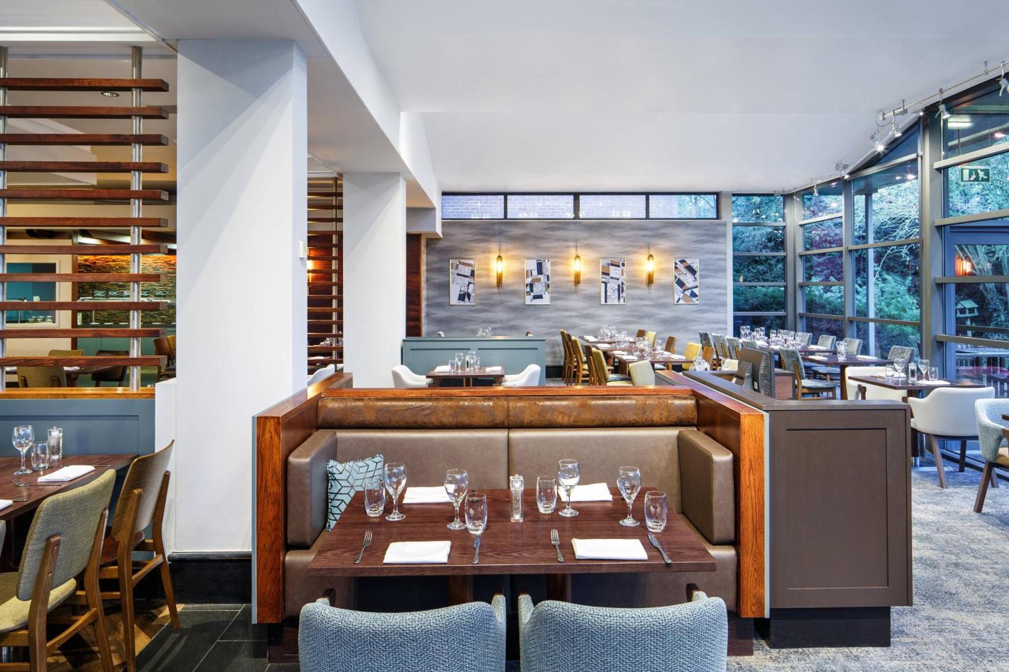 Delta Hotels By Marriott Cheltenham Chase Brockworth Exterior foto